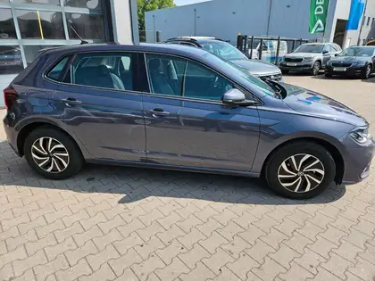 Annonce voiture d'occasion Volkswagen Polo - CARADIZE