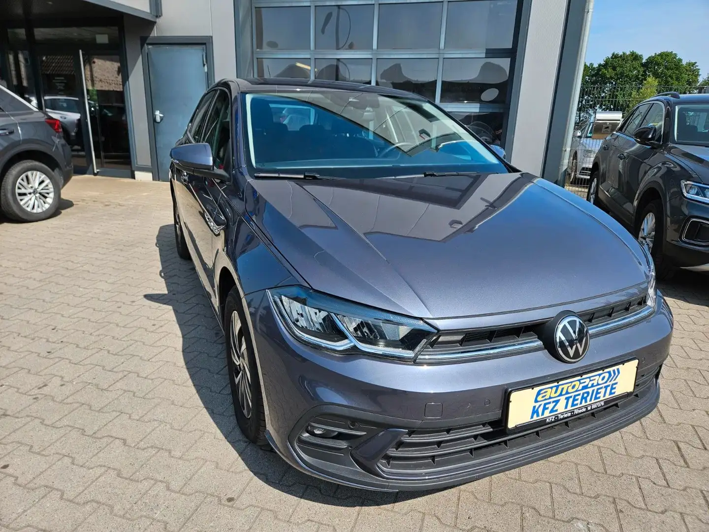 Volkswagen Polo VI Life DSG App DAB LED Gris - 1