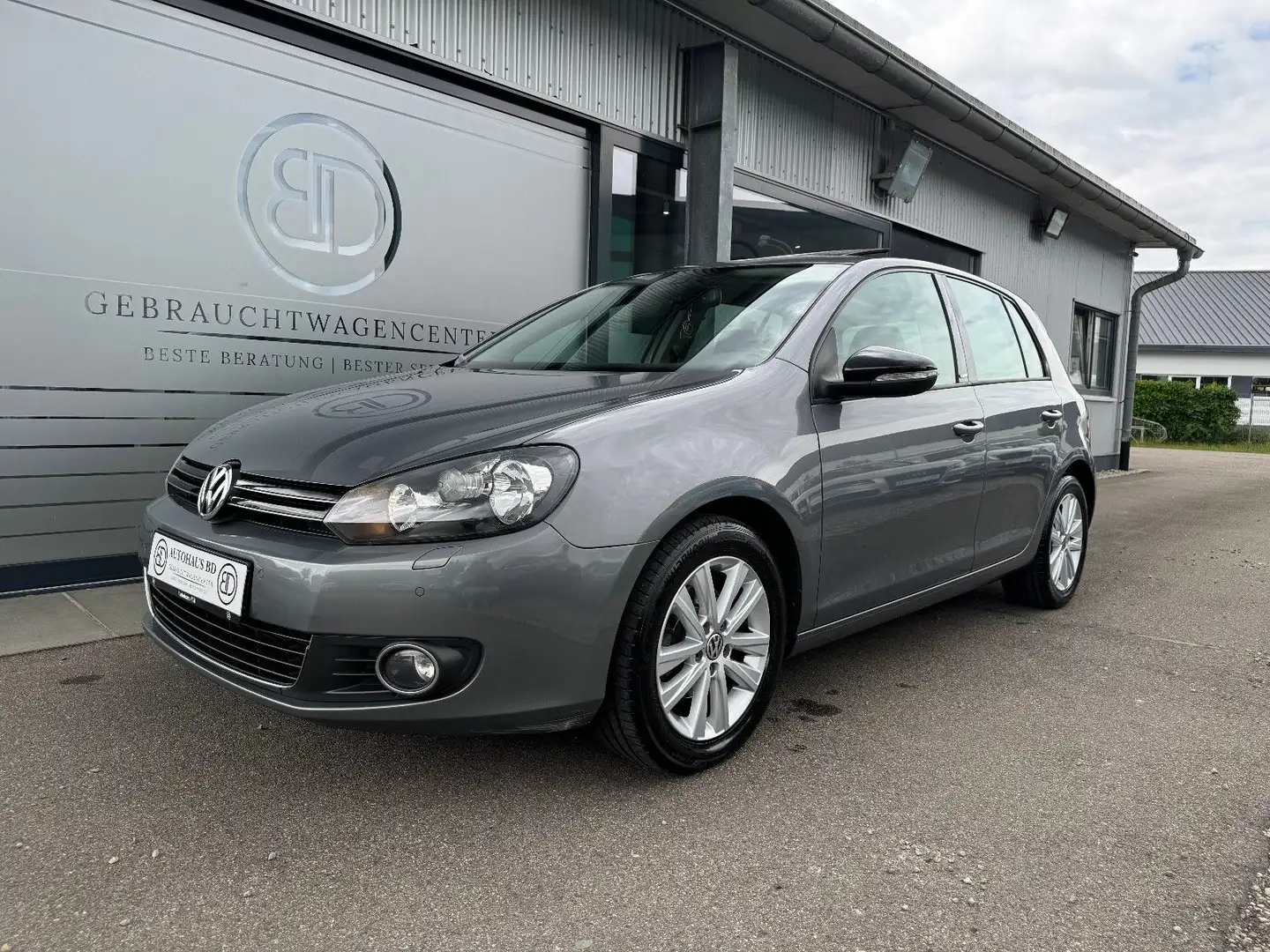 Volkswagen Golf VI Style*Euro 5*Klima*1 Hand*LM*Automatik* Grijs - 1