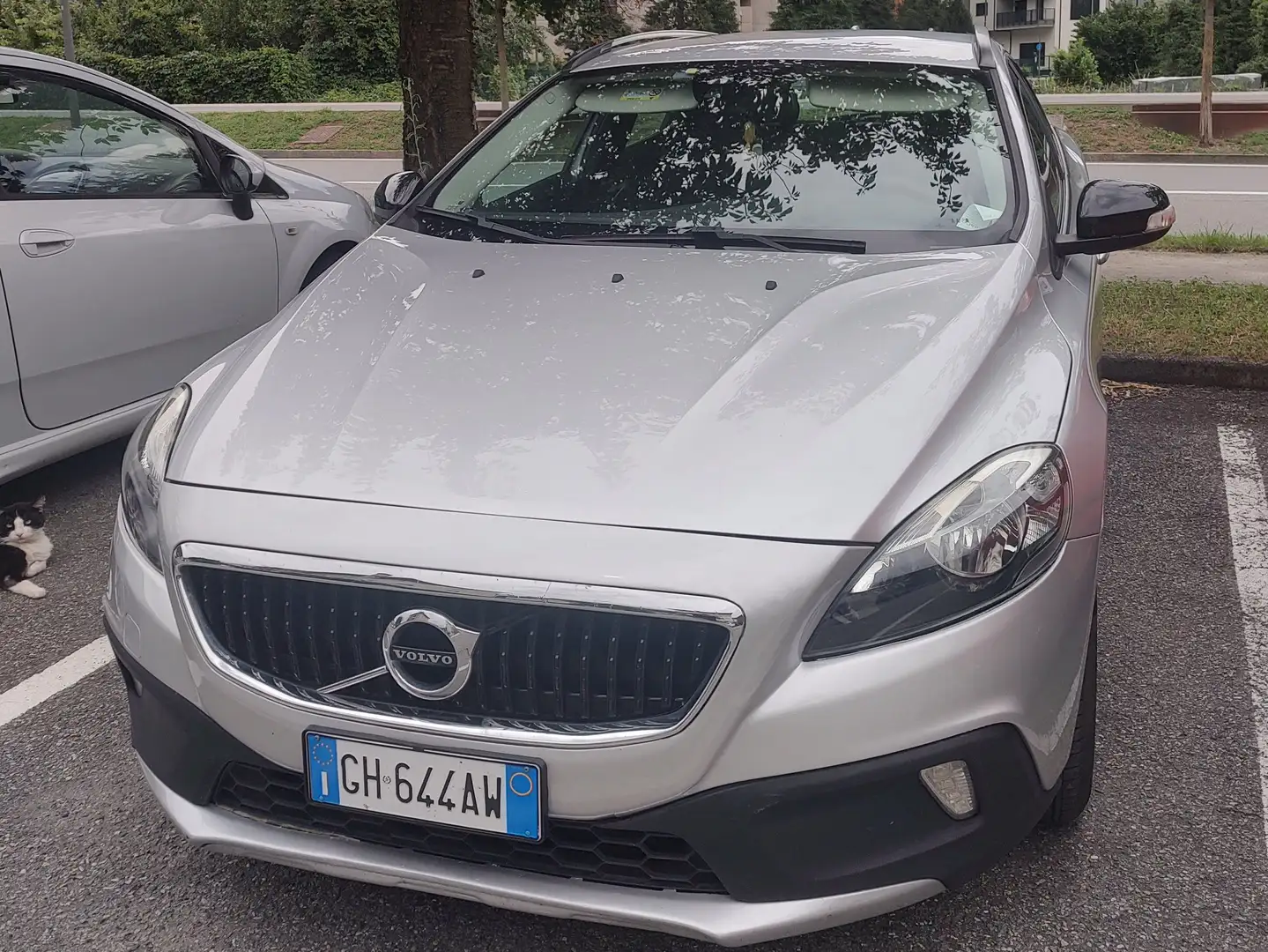 Volvo V40 Cross Country V40 II 2012 Cross Country 2.0 d2 Plus geartronic Zilver - 1