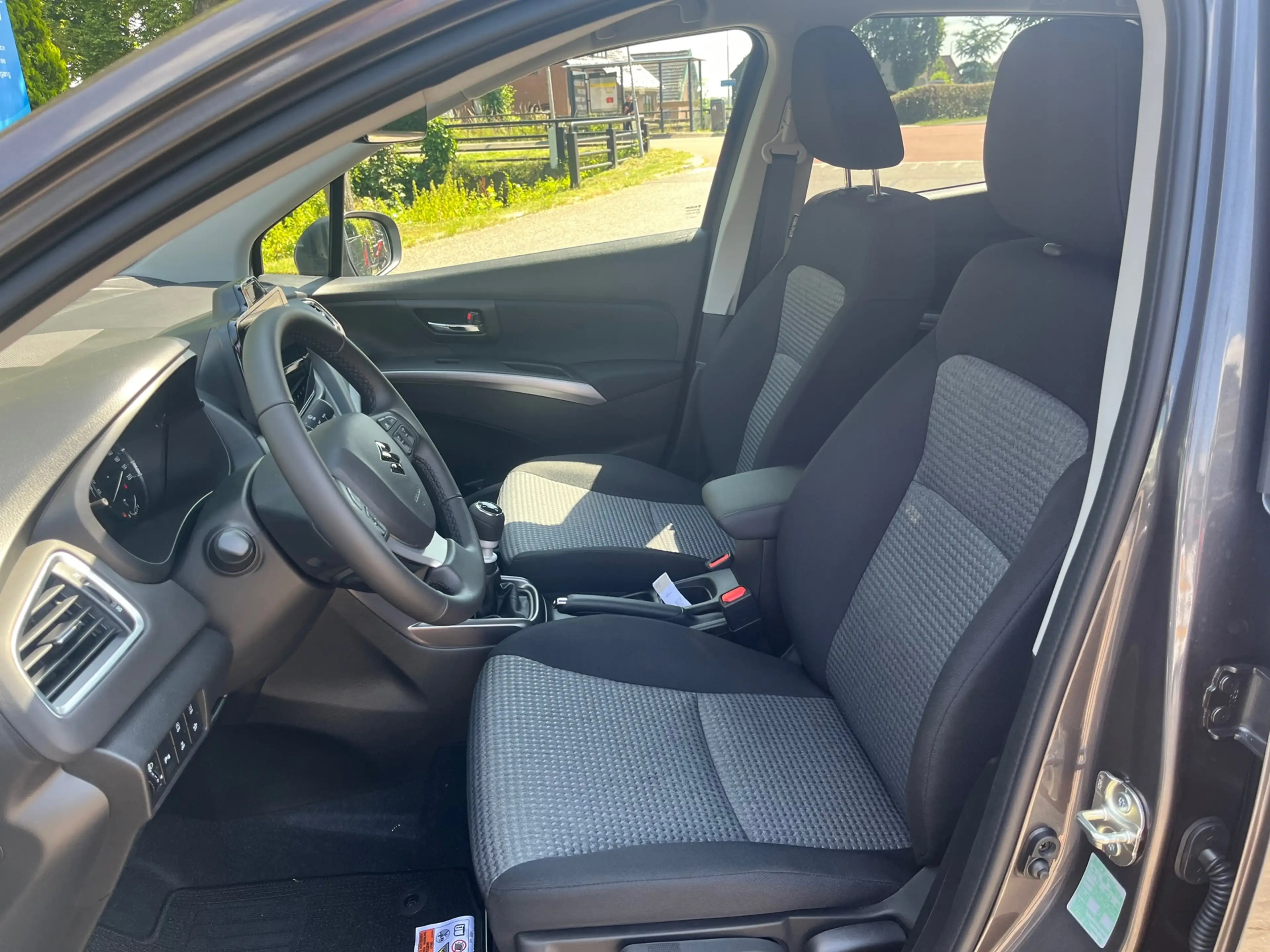 Suzuki S-Cross 1.4 Boosterjet Select Smart Hybrid ACTIE ACTIE // — photo 13