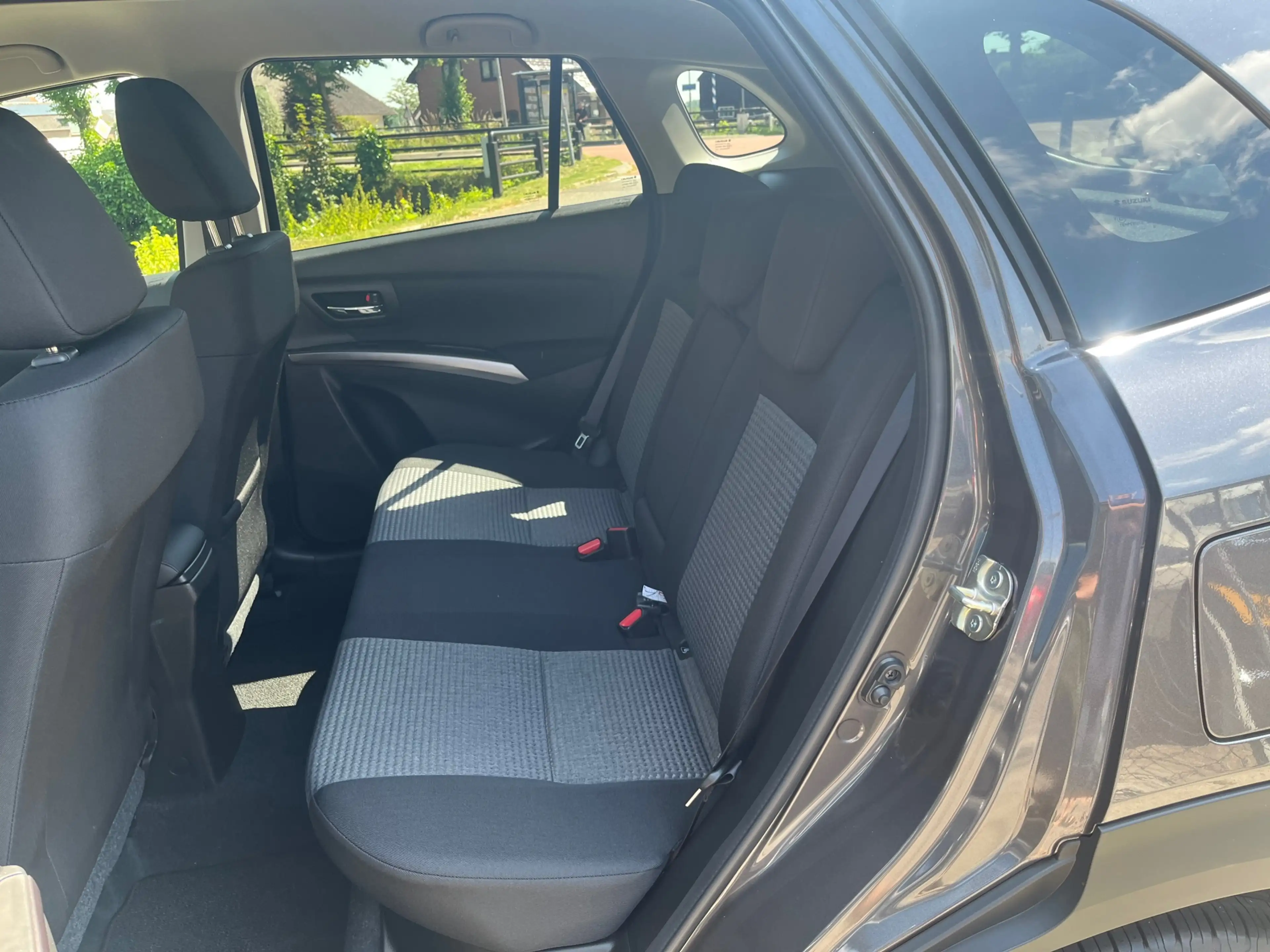 Suzuki S-Cross 1.4 Boosterjet Select Smart Hybrid ACTIE ACTIE // — photo 14