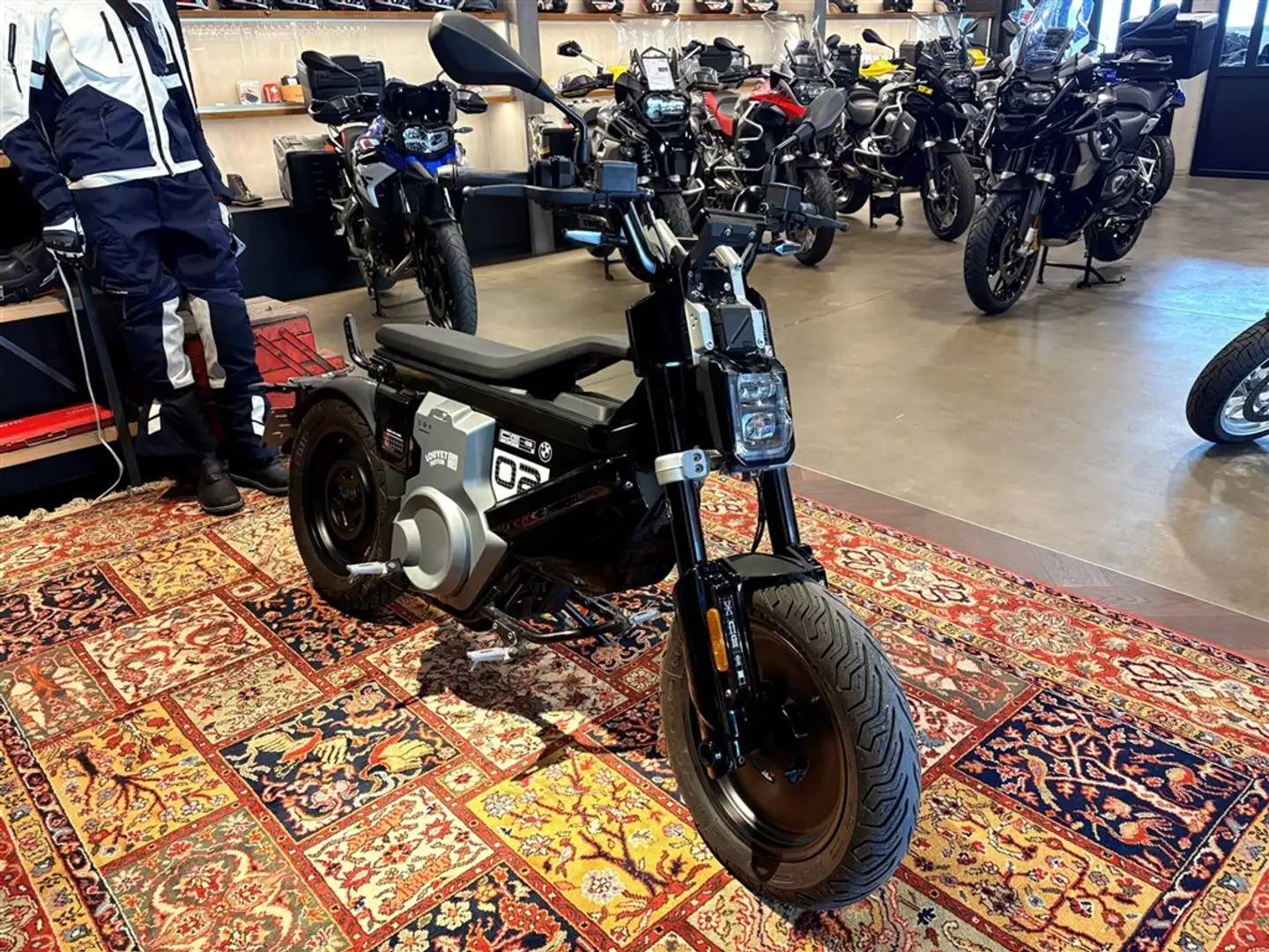 BMW CE 02 0 Negro - 2