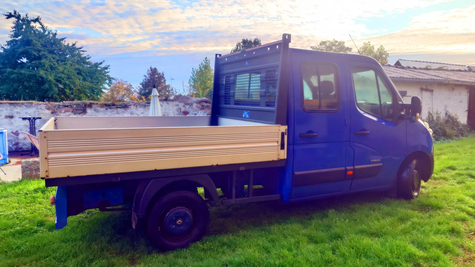 Renault Master Master T35 2.3 dCi L3 DC 7 Sitze Pritsche 06/27 Blau - 2