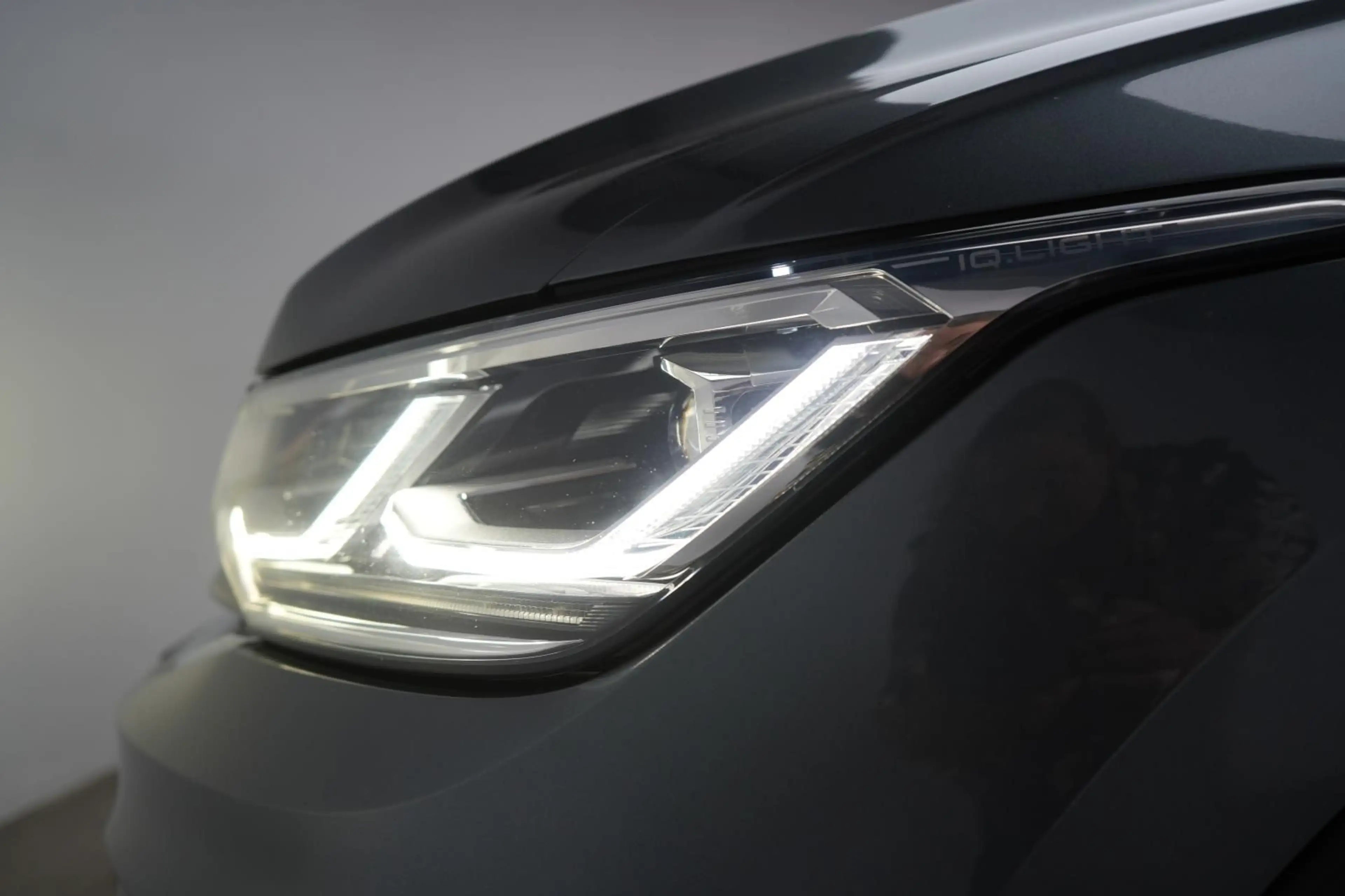 Volkswagen Tiguan Allspace 2.0 TDI 4Motion DSG R-Line ACC/K — photo 13