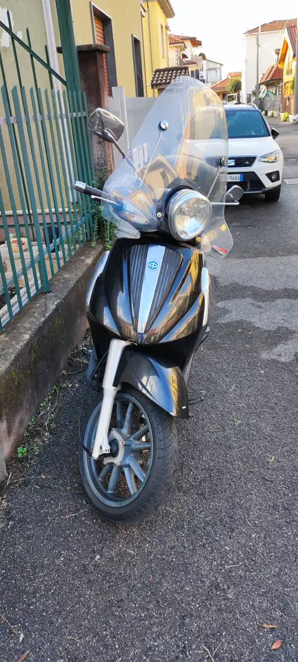 Piaggio Beverly 125