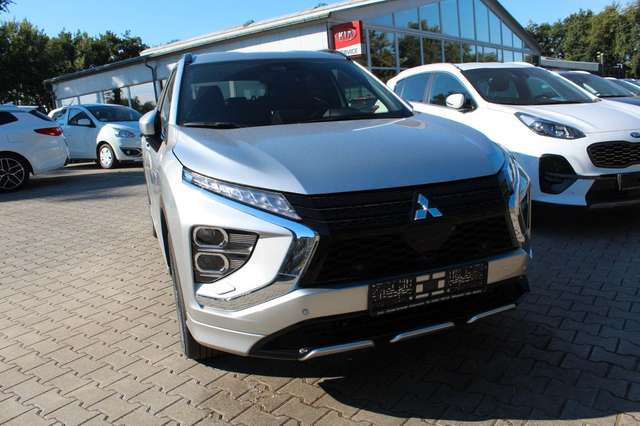 Imagine Mitsubishi Eclipse Cross 2.4 PLUG-IN HYBRID 4WD TOP