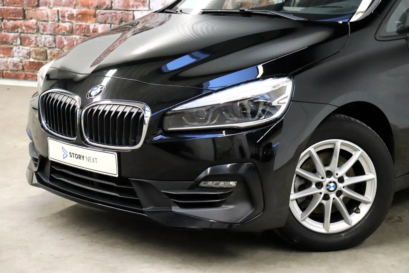 BMW 218 2 Serie Active Tourer 218i Executive Automaat / Na Zwart - 2