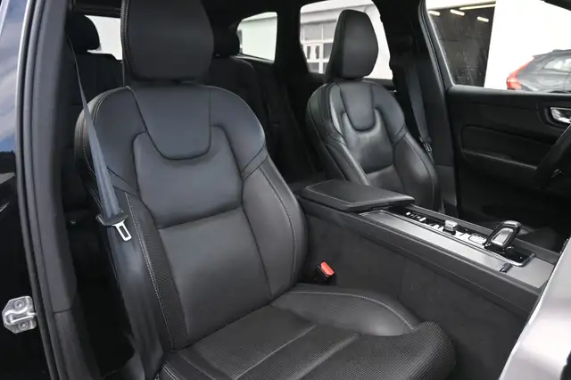 Volvo XC60 view 15