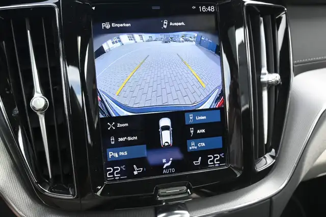 Volvo XC60 view 26
