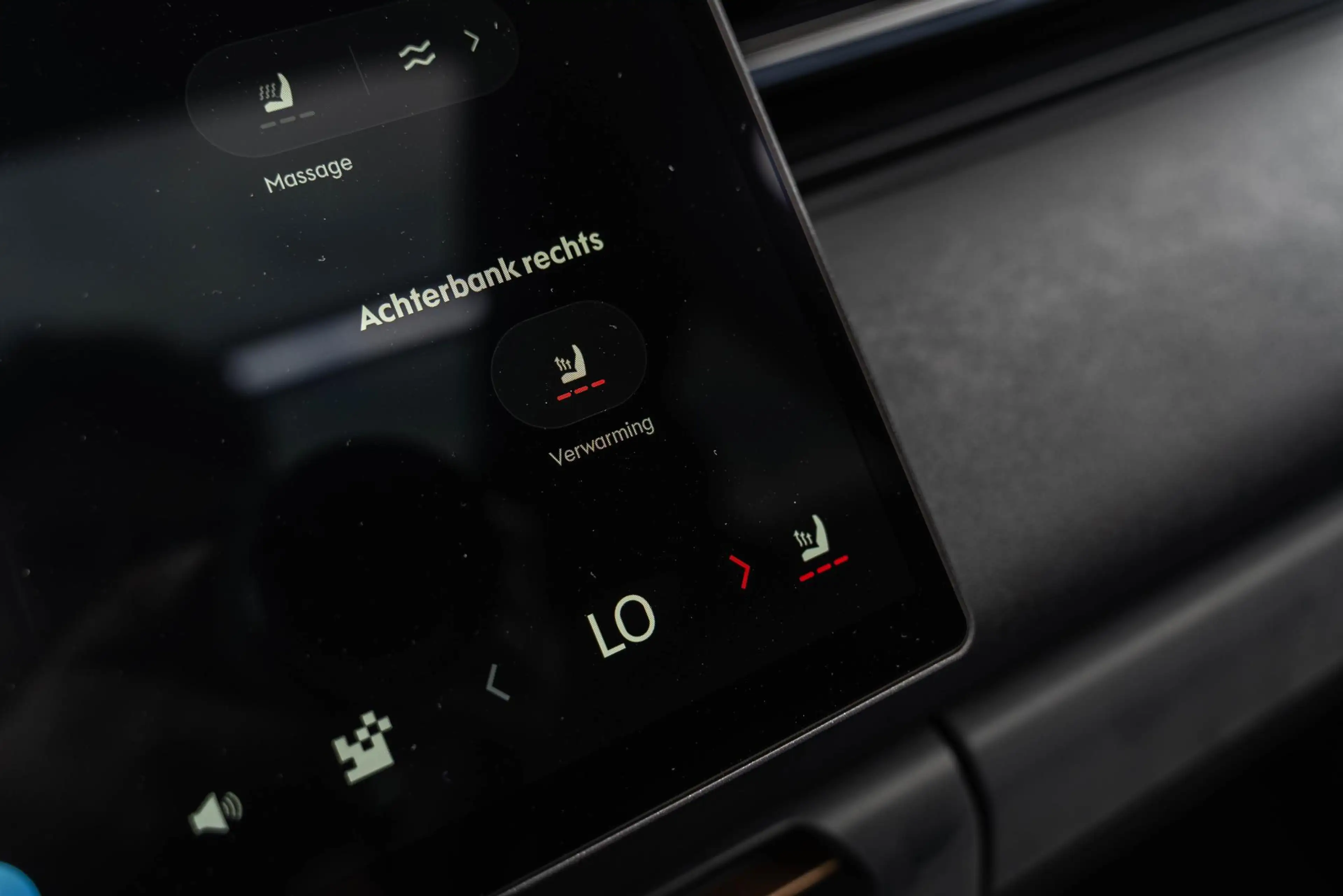 Lynk & Co 08 1.5 Plug-in Hybrid More | PHEV | Matrix LED Koplam — photo 12