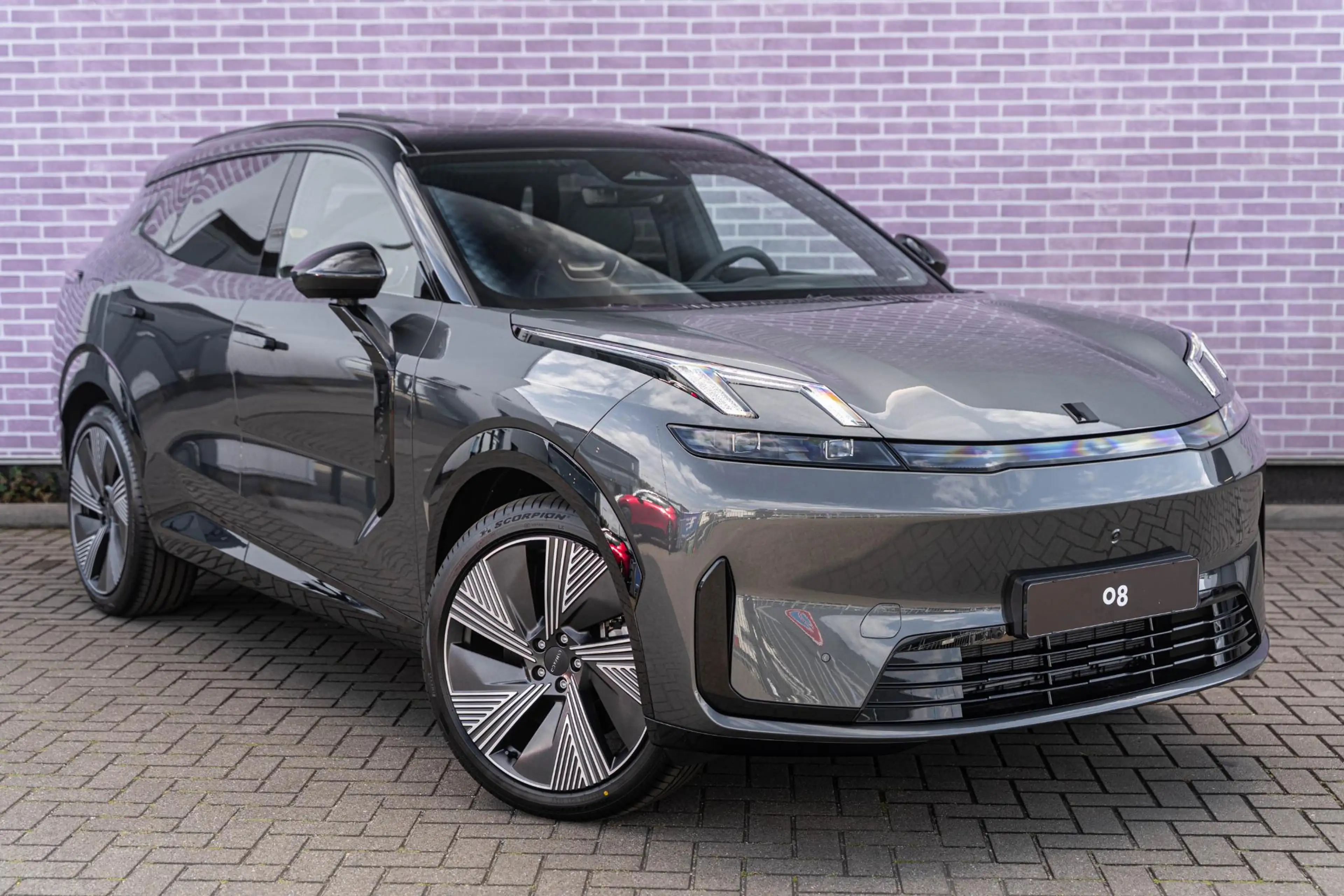 Lynk & Co 08 1.5 Plug-in Hybrid More | PHEV | Matrix LED Koplam — photo 7