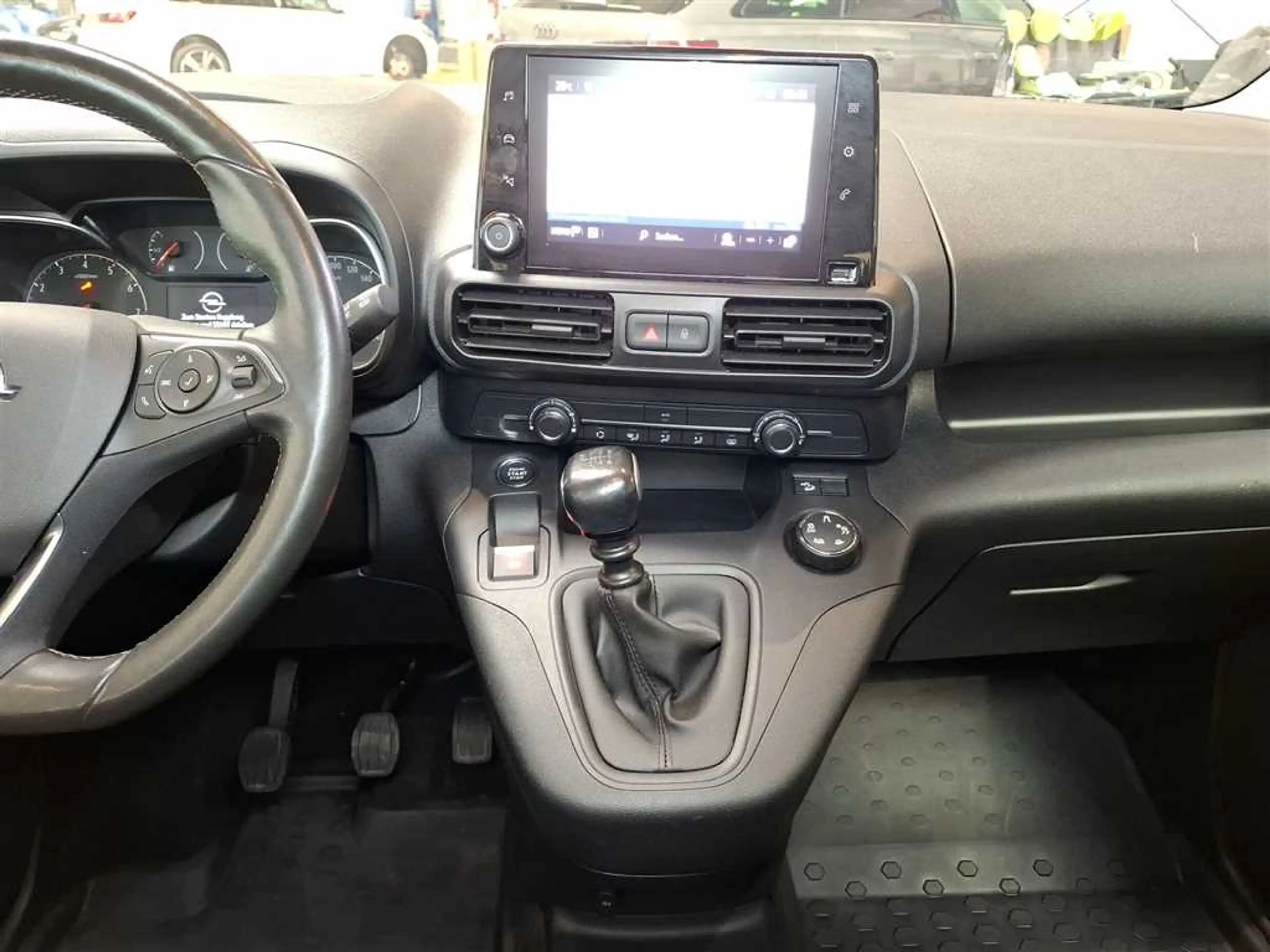 Opel Combo Life Elegance 1.5 Diesel — photo 13