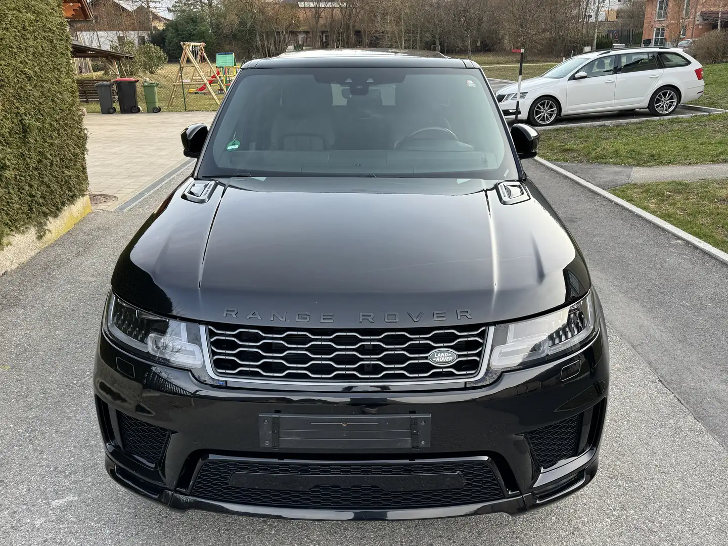 Land Rover Range Rover Sport D250 HSE Dynamic Schwarz - 2