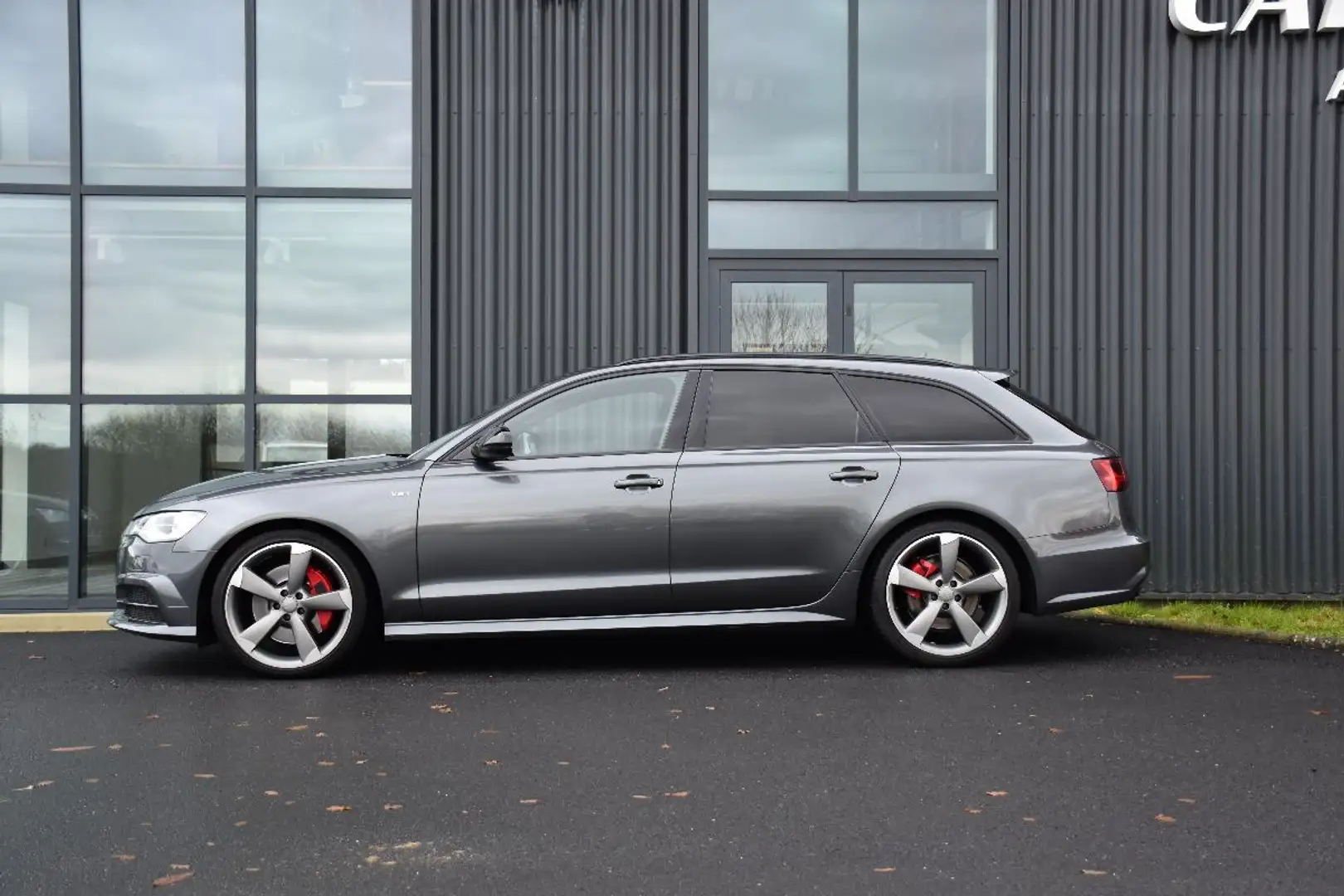 Audi A6 IV (2) AVANT 3.0 BITDI 326 QUATTRO COMPETITION Grau - 2