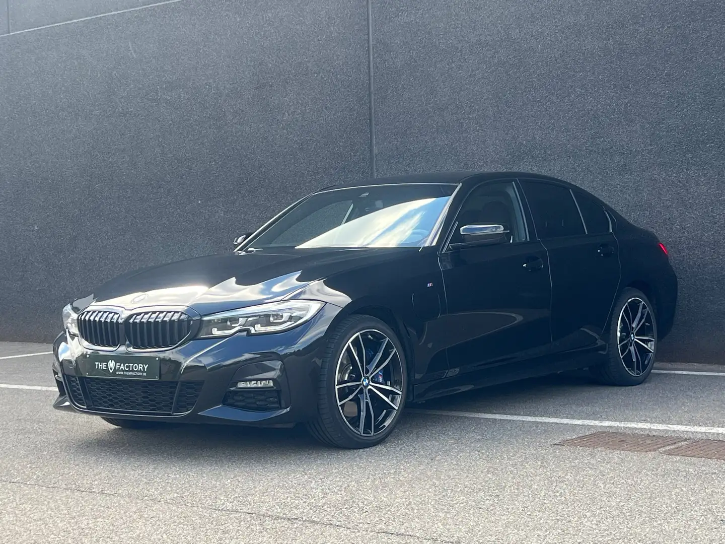 BMW 330 e M Pack - Comfort Access- Live cockpit - Hifi Чорний - 1