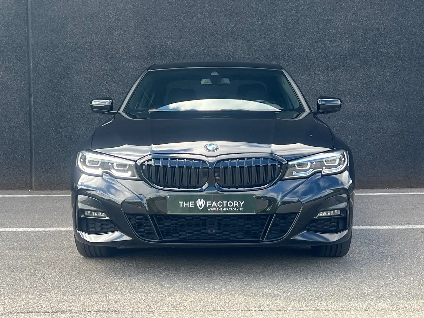 BMW 330 e M Pack - Comfort Access- Live cockpit - Hifi Чорний - 2