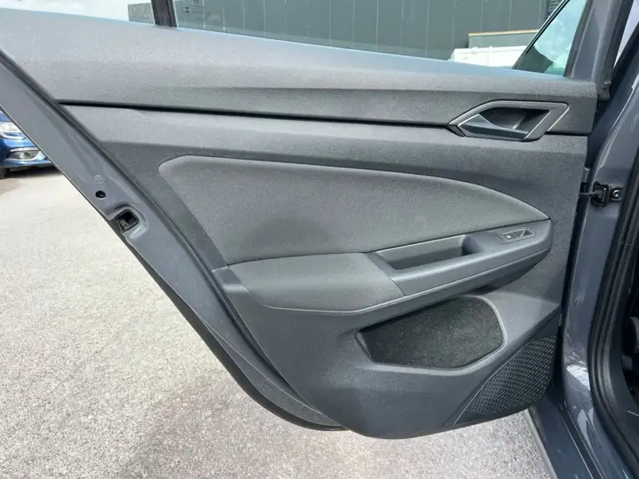 Volkswagen Golf 2022, foto 19