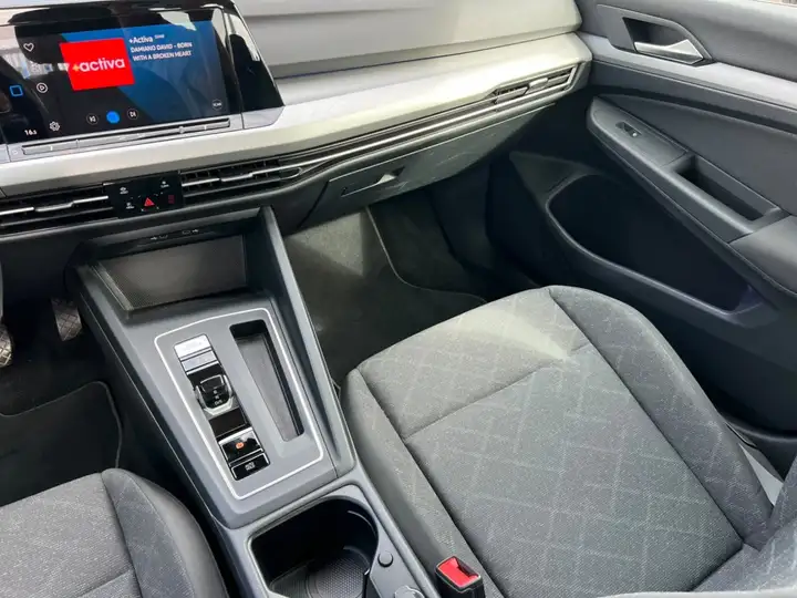 Volkswagen Golf 2022, foto 12