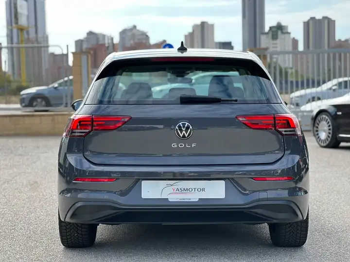 Volkswagen Golf 2022, foto 9