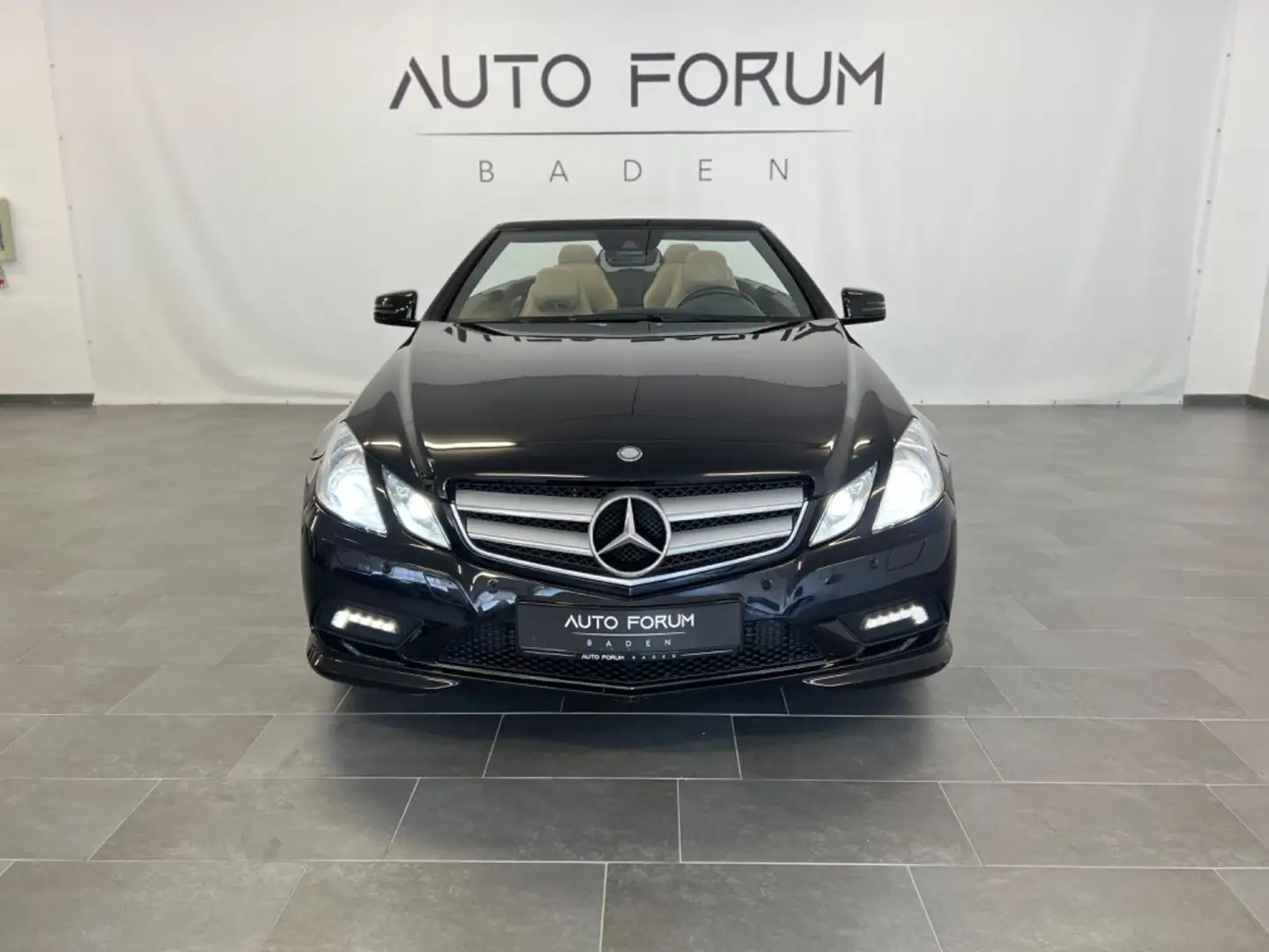 Mercedes-Benz E 220 Cabrio E 220 CDI*AMG*SHZ*NHZ*Xenon*2Hand Schwarz - 2