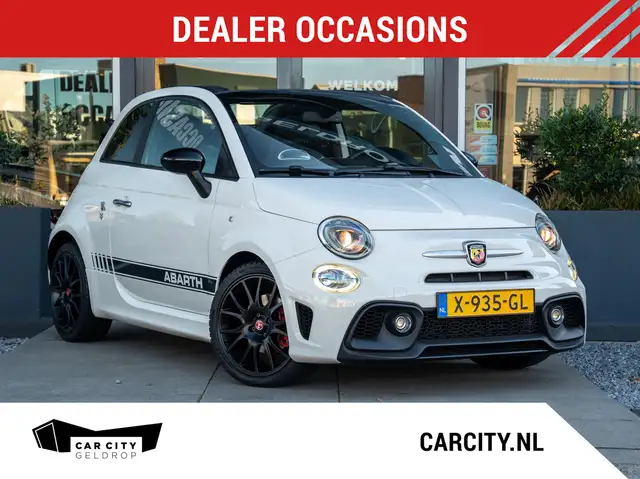 Abarth 595C 1.4 T-Jet 145PK | DAB+ | Parkeer sensoren | Climat