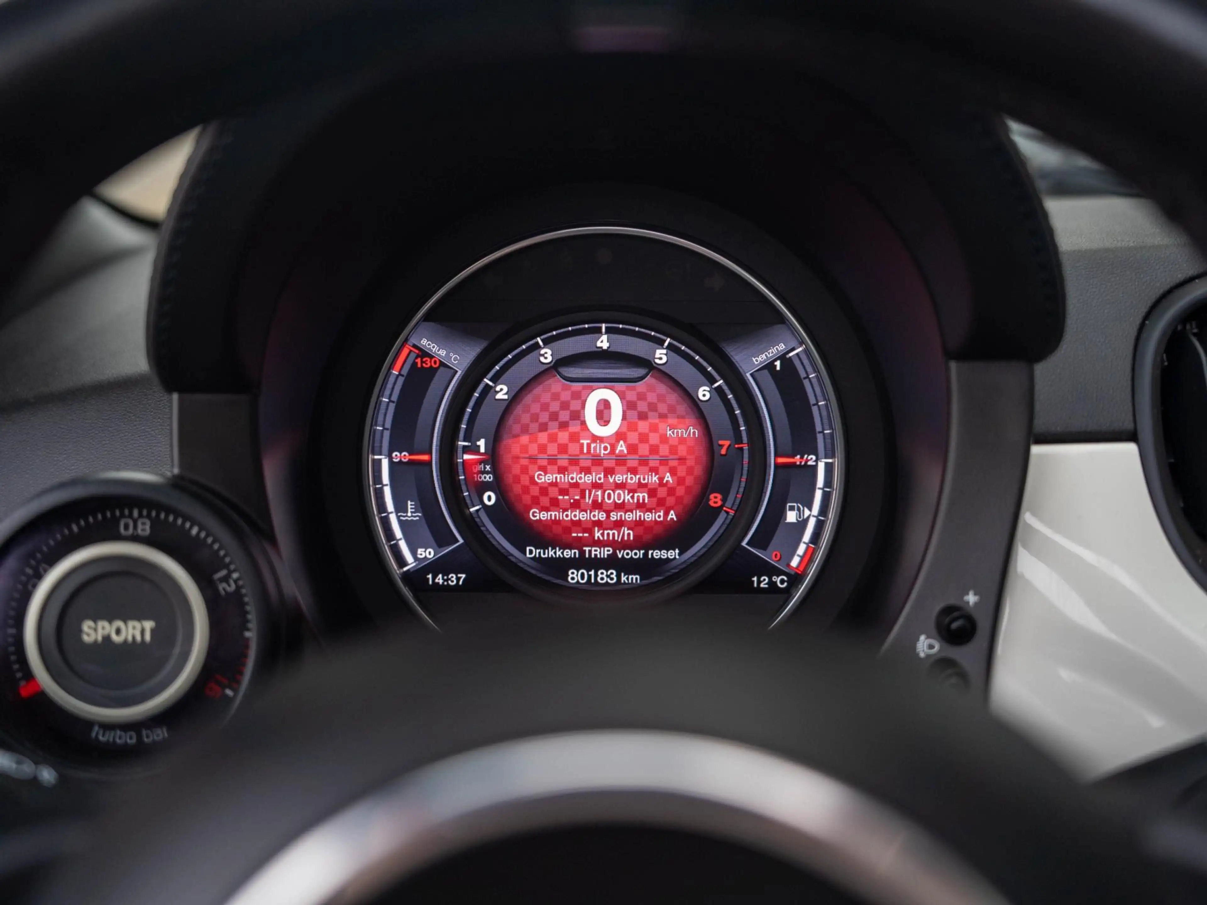 Abarth 595C 1.4 T-Jet 145PK | DAB+ | Parkeer sensoren | Climat — photo 11