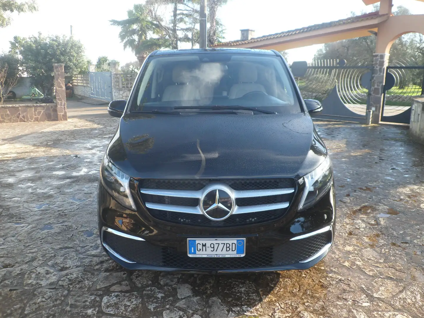 Mercedes-Benz V V 220 d Automatic Premium Extralong Schwarz - 2