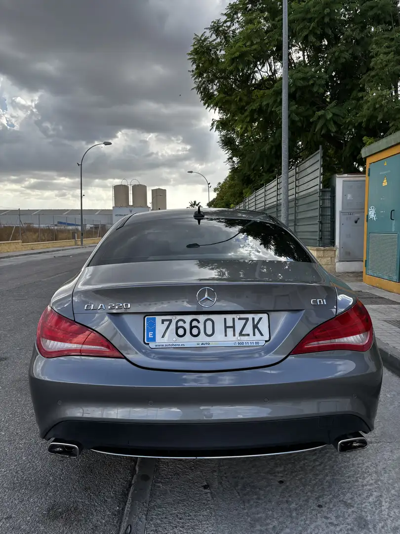 Mercedes-Benz CLA 220 220CDI Urban 4M 7G-DCT - 2
