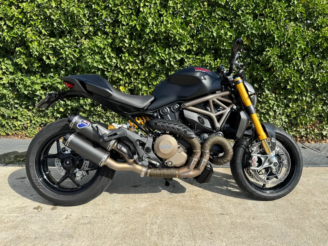 Ducati Monster 1200