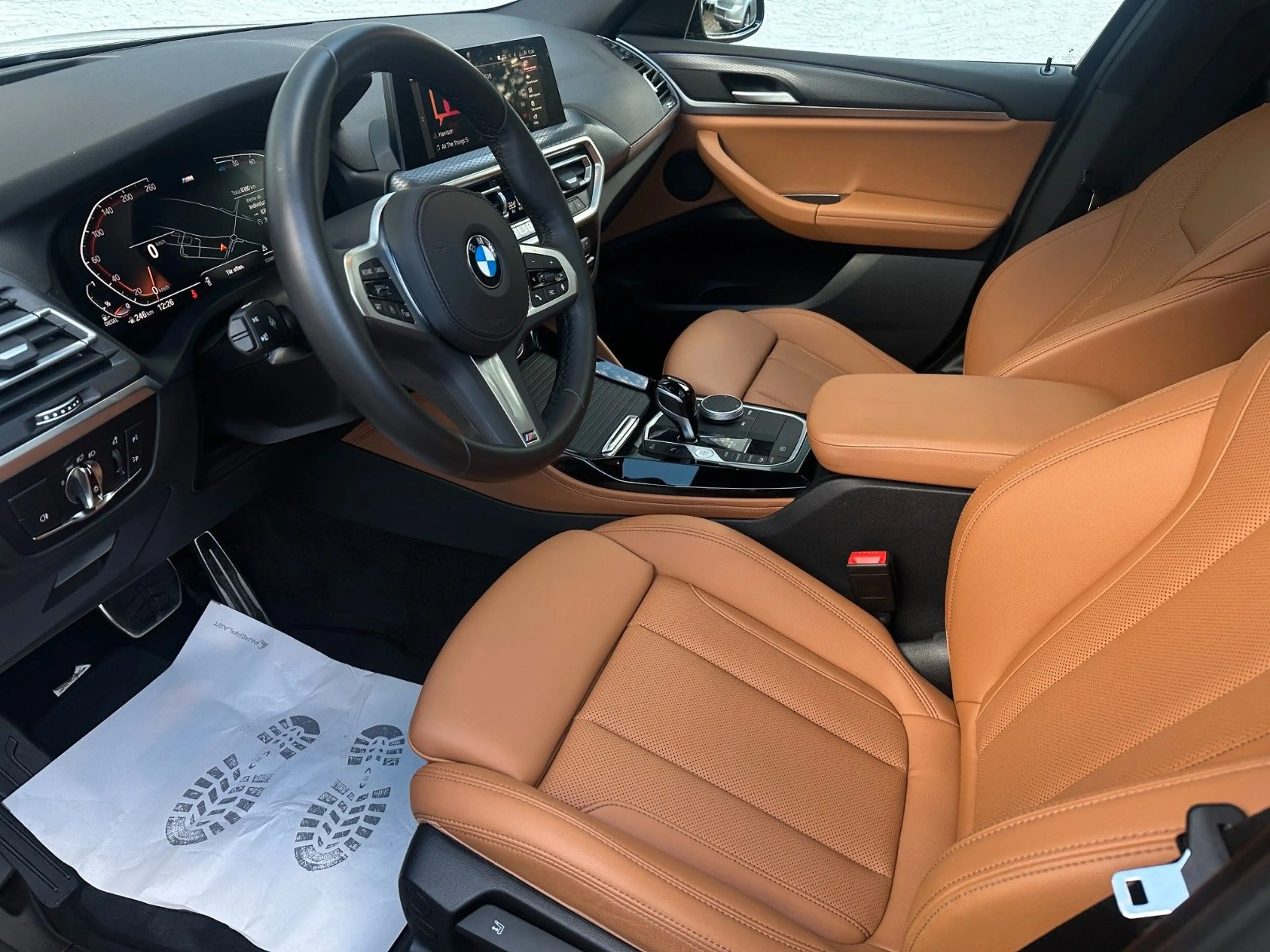 BMW X4 20d M Sport Panorama AHK Laser HUD DAB — photo 8