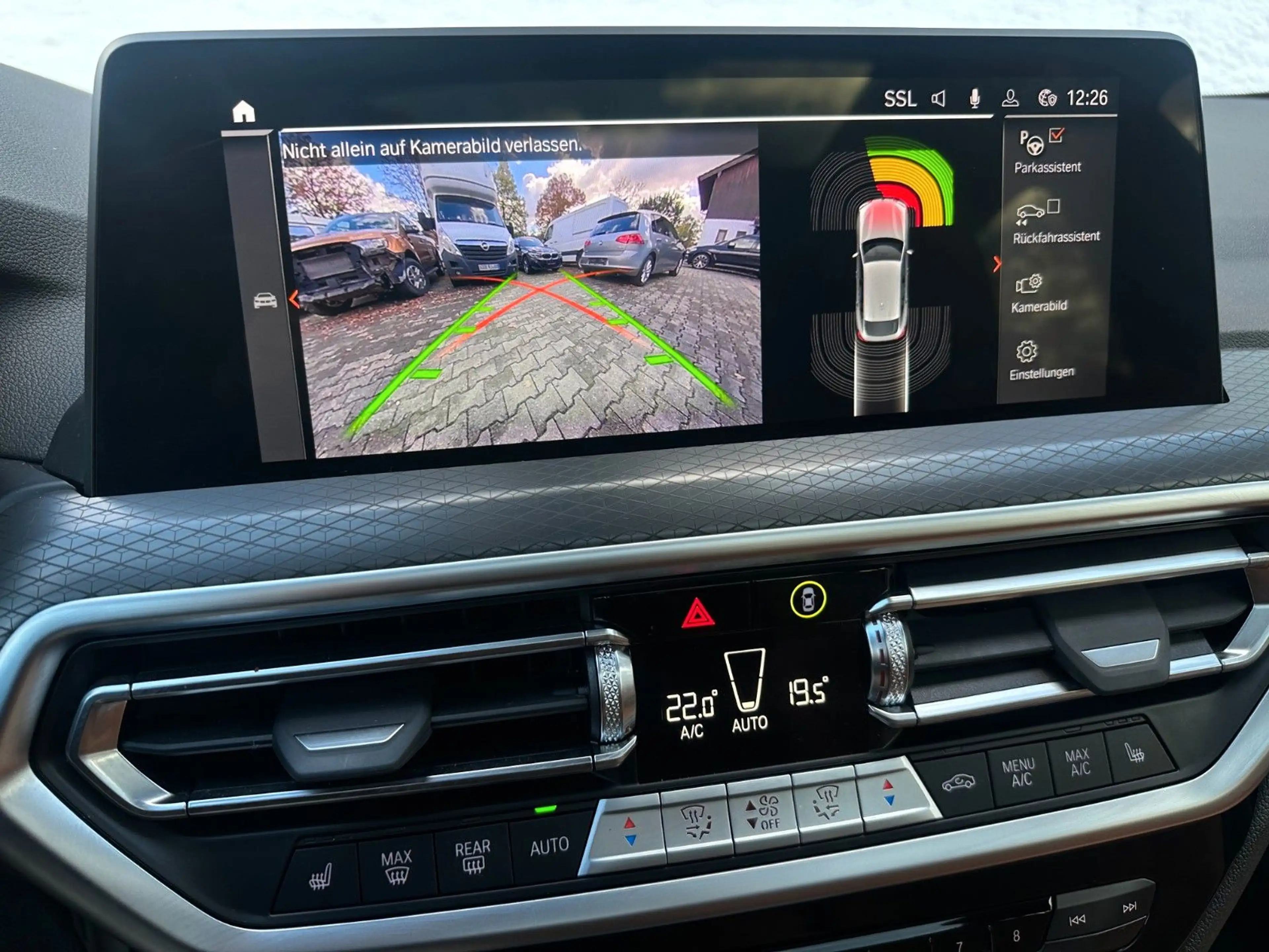 BMW X4 20d M Sport Panorama AHK Laser HUD DAB — photo 14