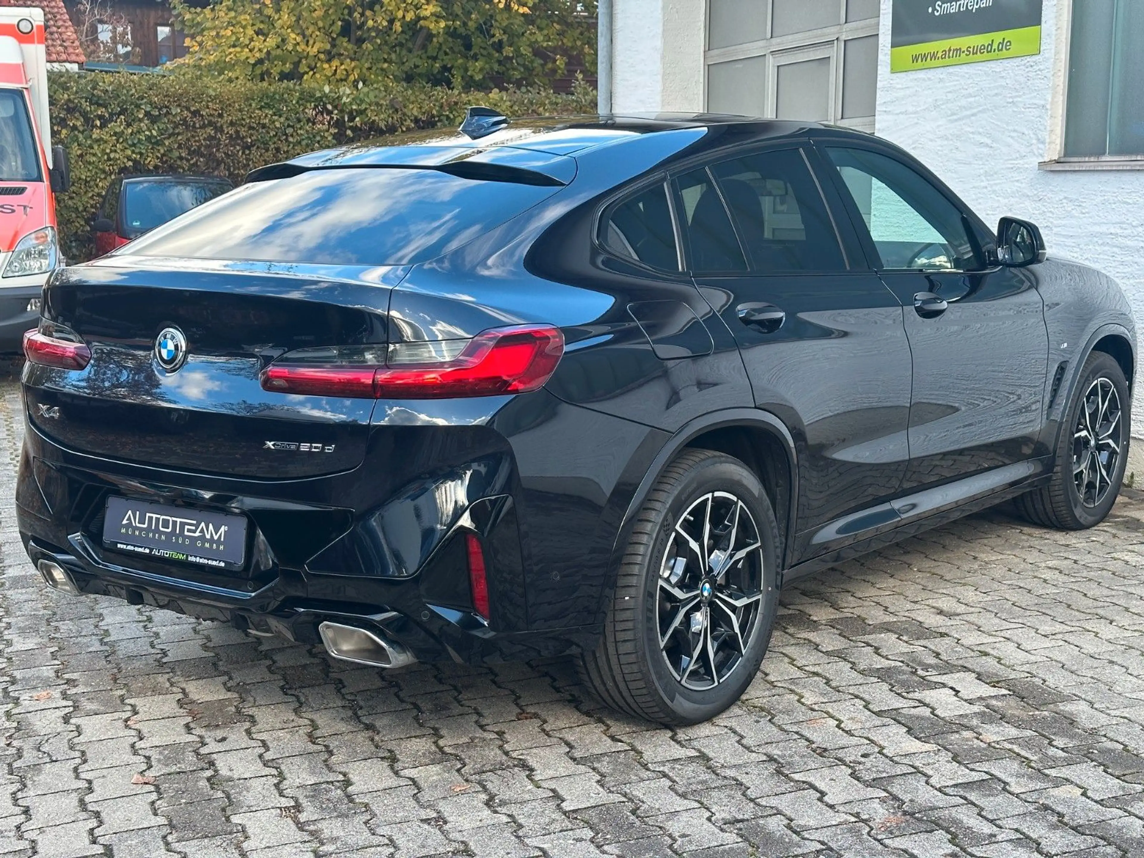 BMW X4 20d M Sport Panorama AHK Laser HUD DAB — photo 2