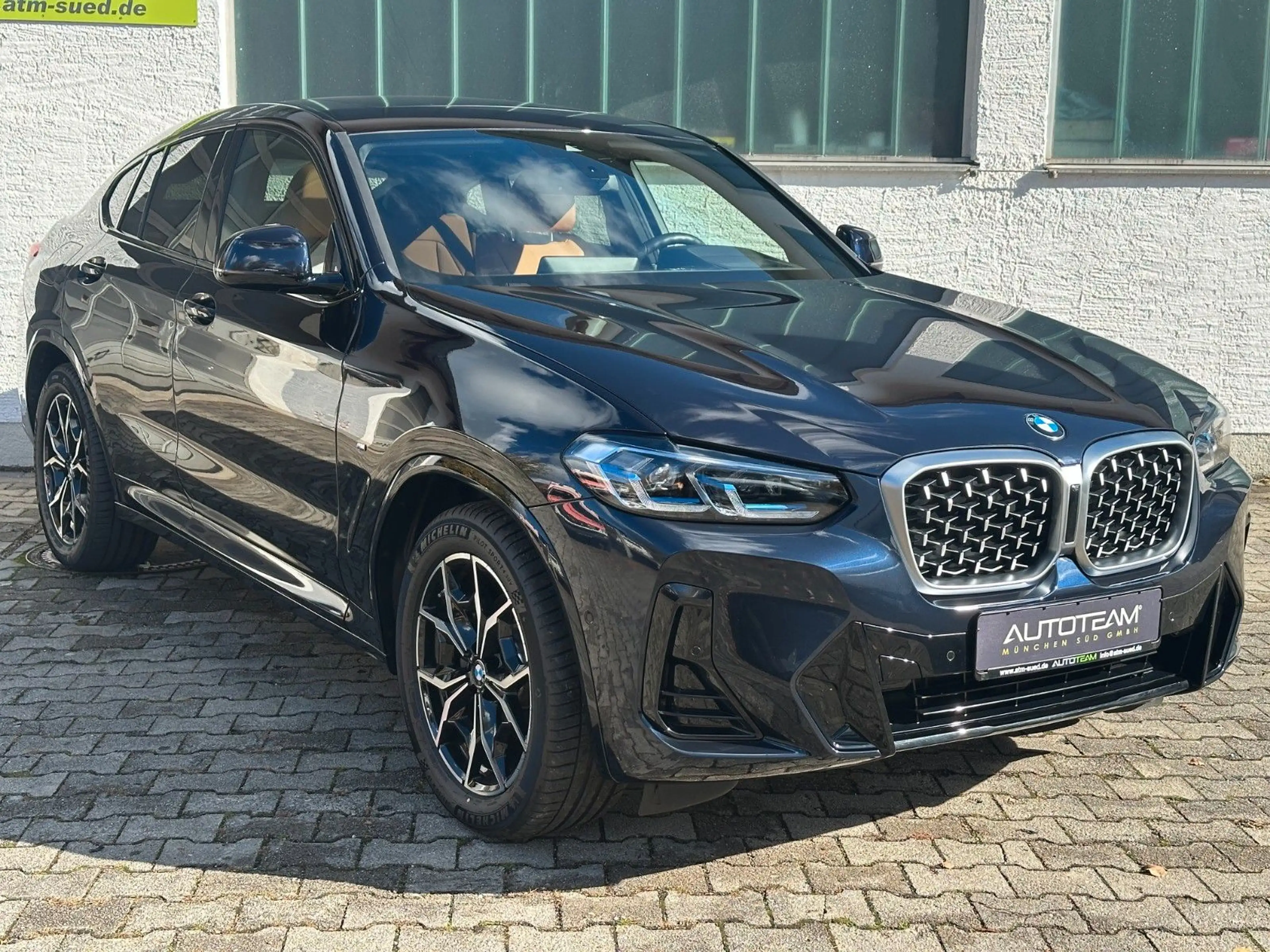BMW X4 20d M Sport Panorama AHK Laser HUD DAB