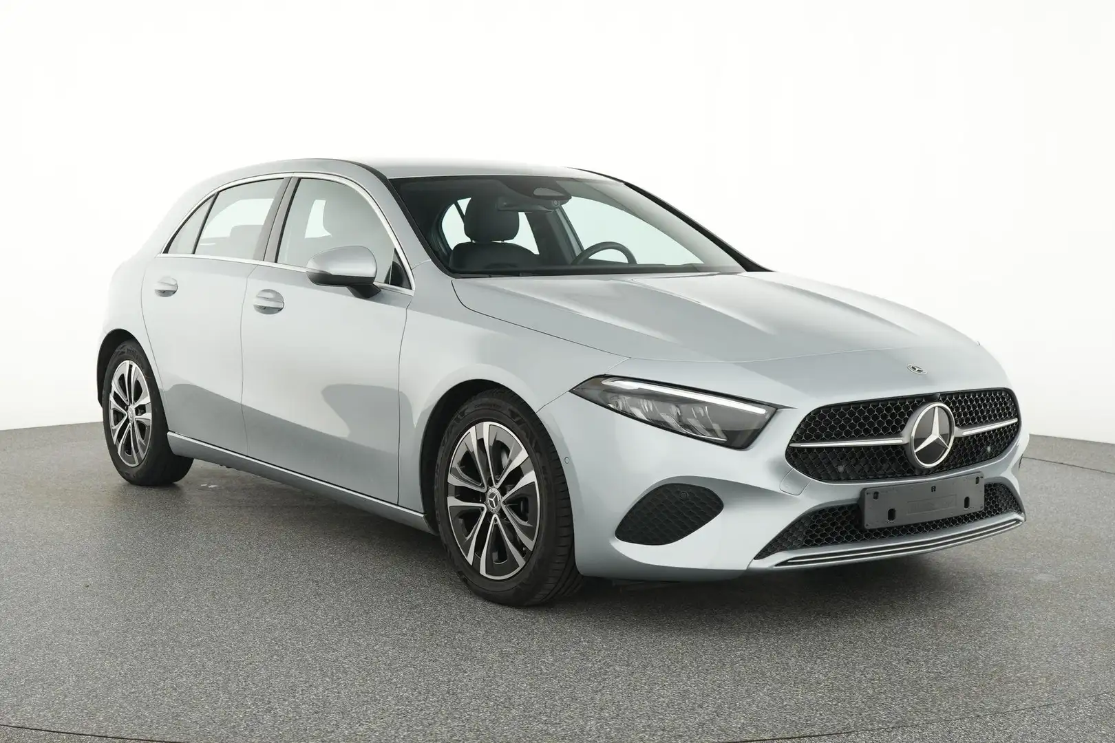 Mercedes-Benz A 180 Classe d Silber - 2