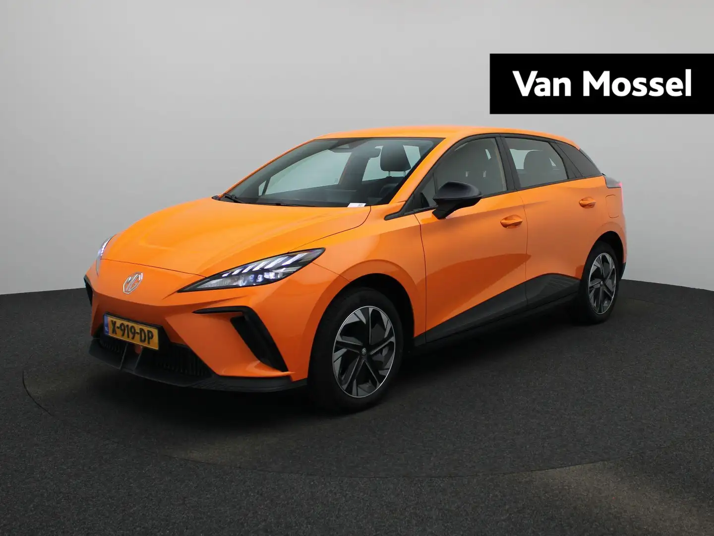 MG MG4 Electric Standard 51 kWh | Climate | Cruise| LMV | Oranje - 1