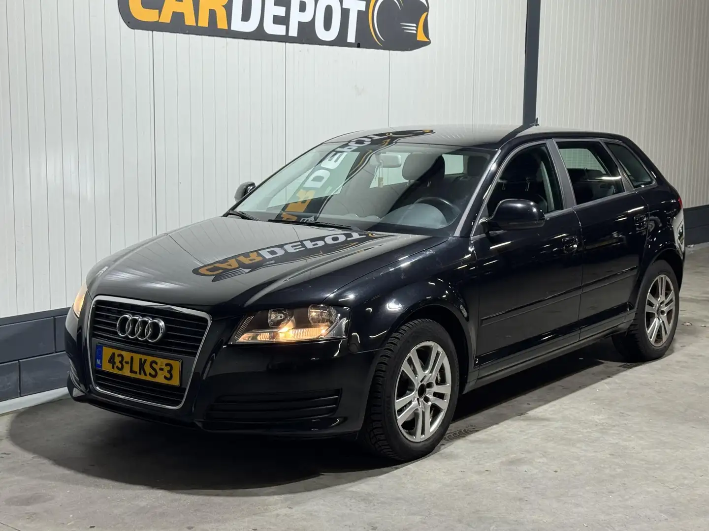 Audi A3 Sportback 1.4 TFSI Attraction Pro Line Business Vo Schwarz - 1