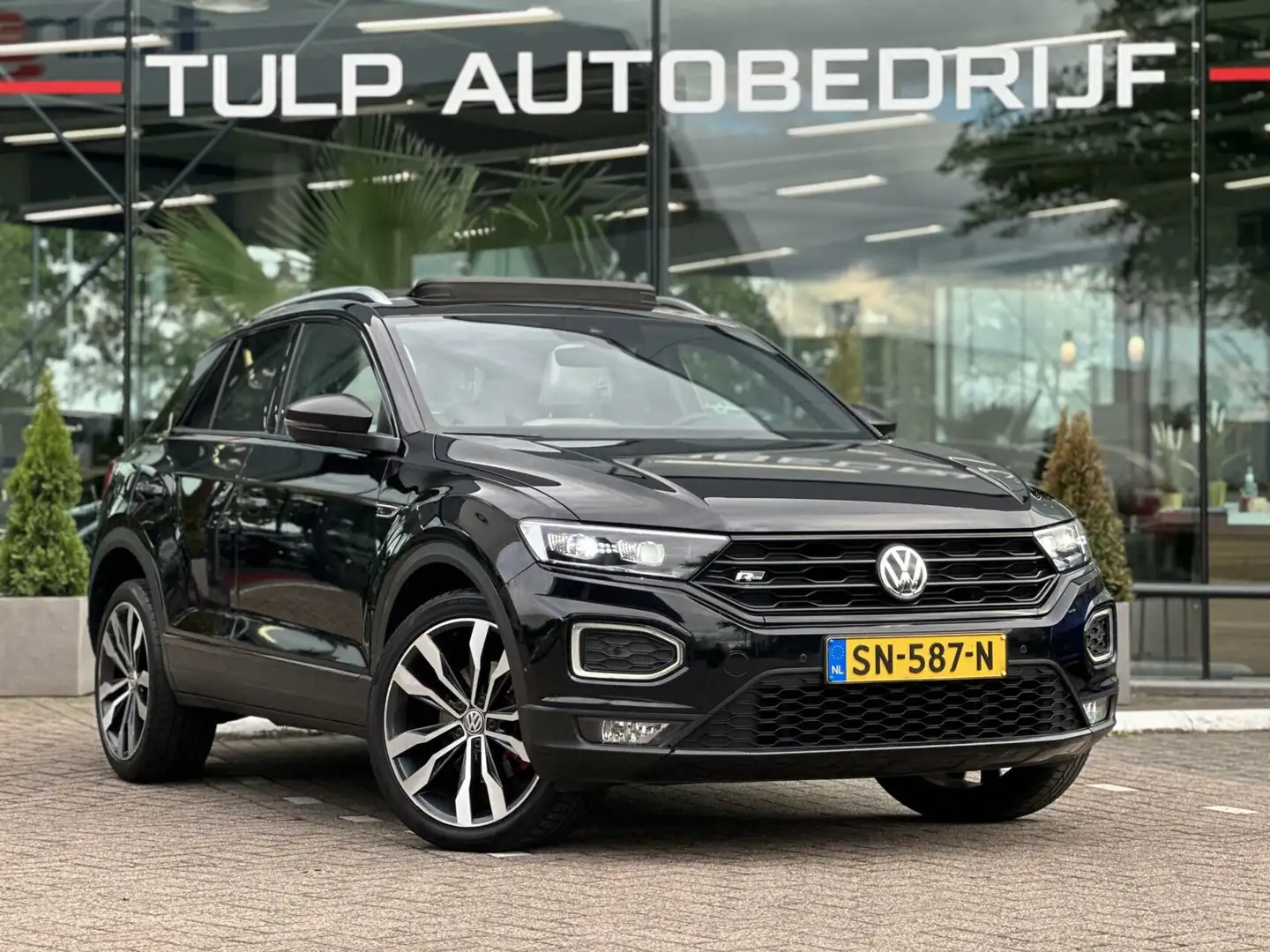 Volkswagen T-Roc 2.0 TSI 4Motion Sport R-Line Pano Leder DSG Fekete - 2
