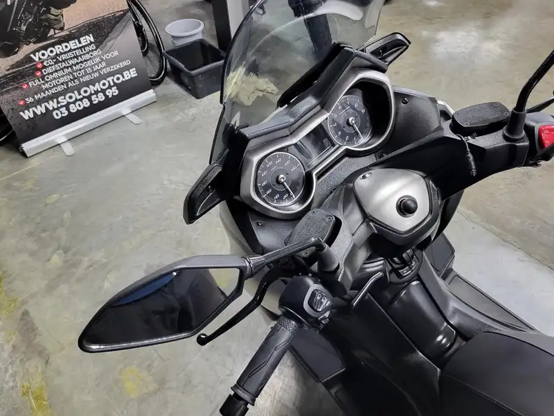Yamaha X-Max 400 - foto 4