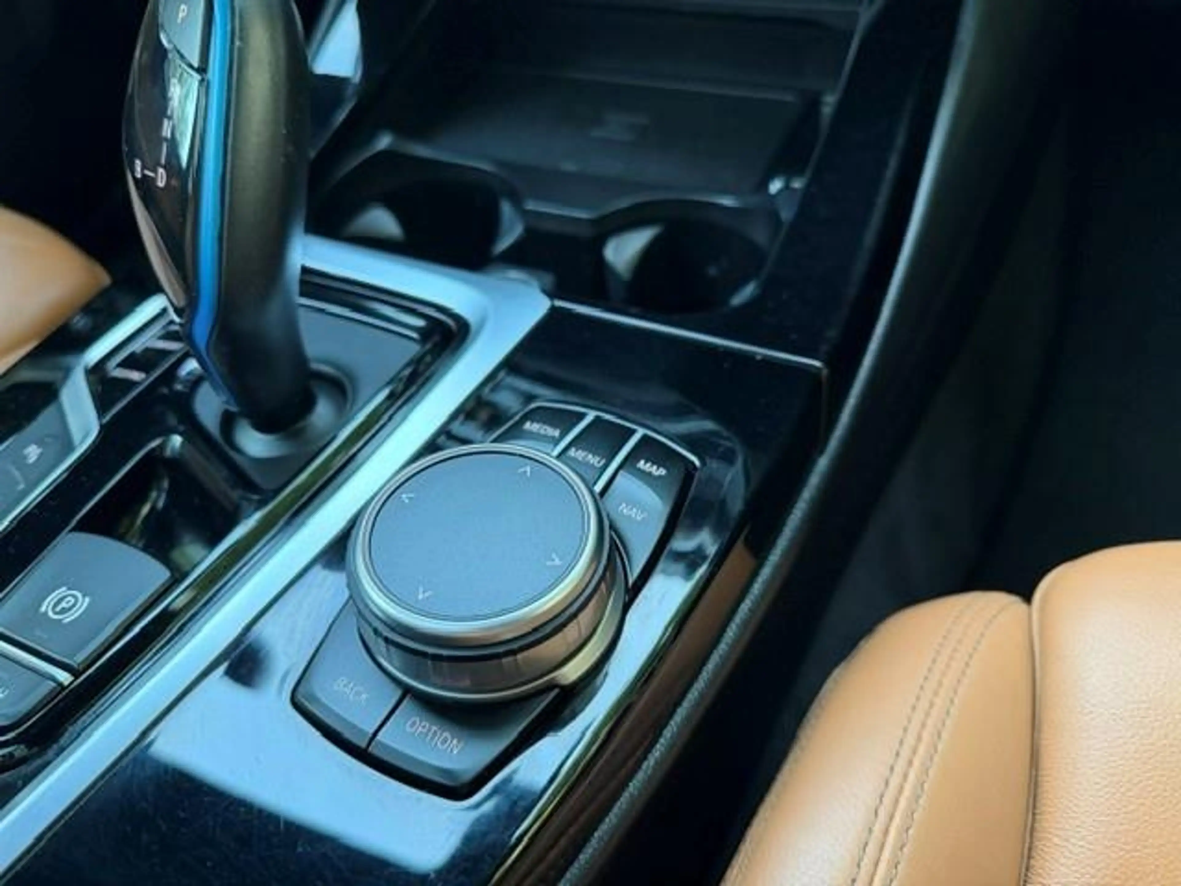 BMW iX3 High Executive SOH 96%/Trekhaak/Pano/Leer/Headup/3 — photo 38