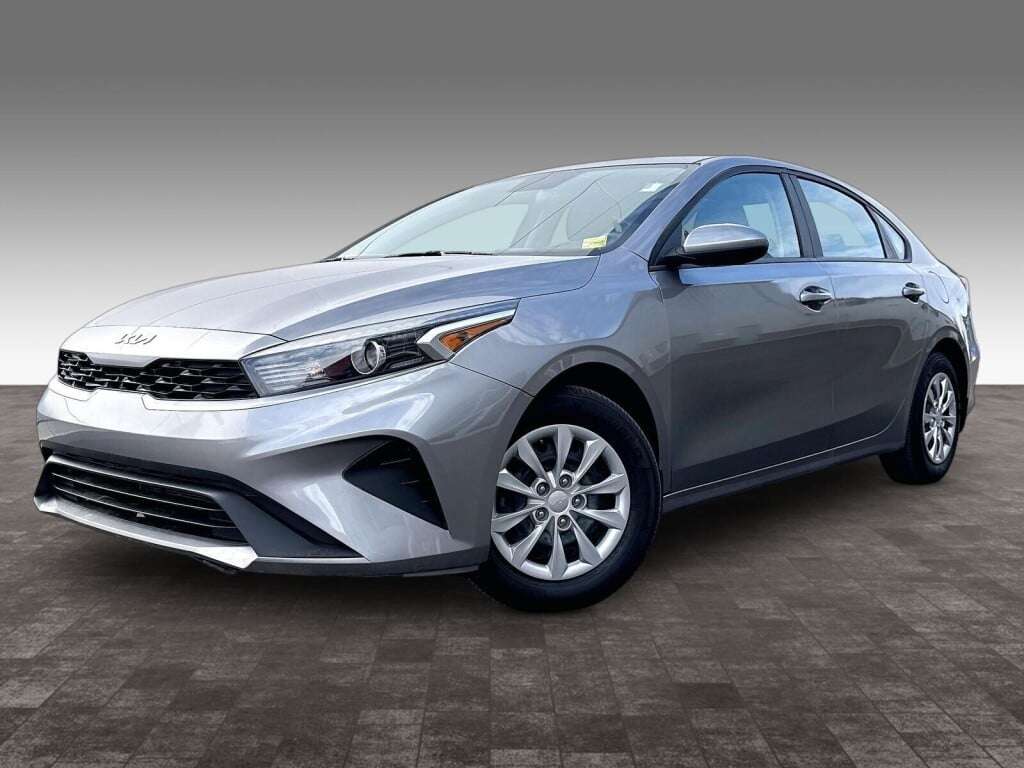 2024 Kia Forte LX | REAR CAM | HEATED SEATS | CARPLAY & MORE