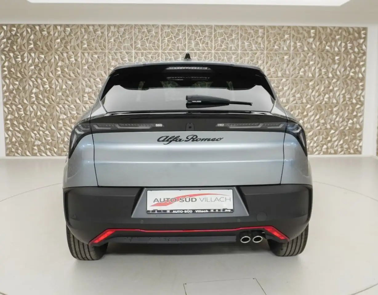 Alfa Romeo Junior 2025