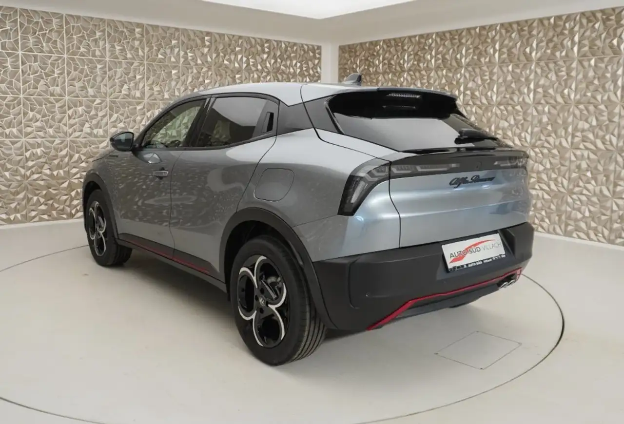 Alfa Romeo Junior 2025