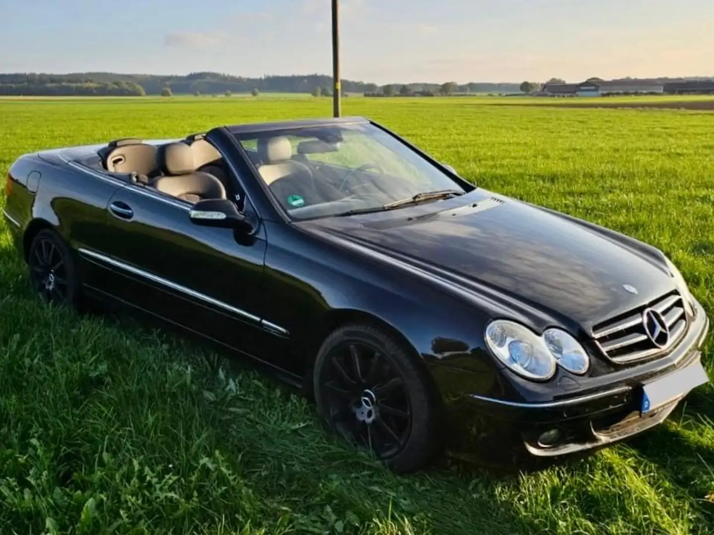 Mercedes-Benz CLK 200 CLK Cabrio 200 Kompressor Avantgarde Schwarz - 1