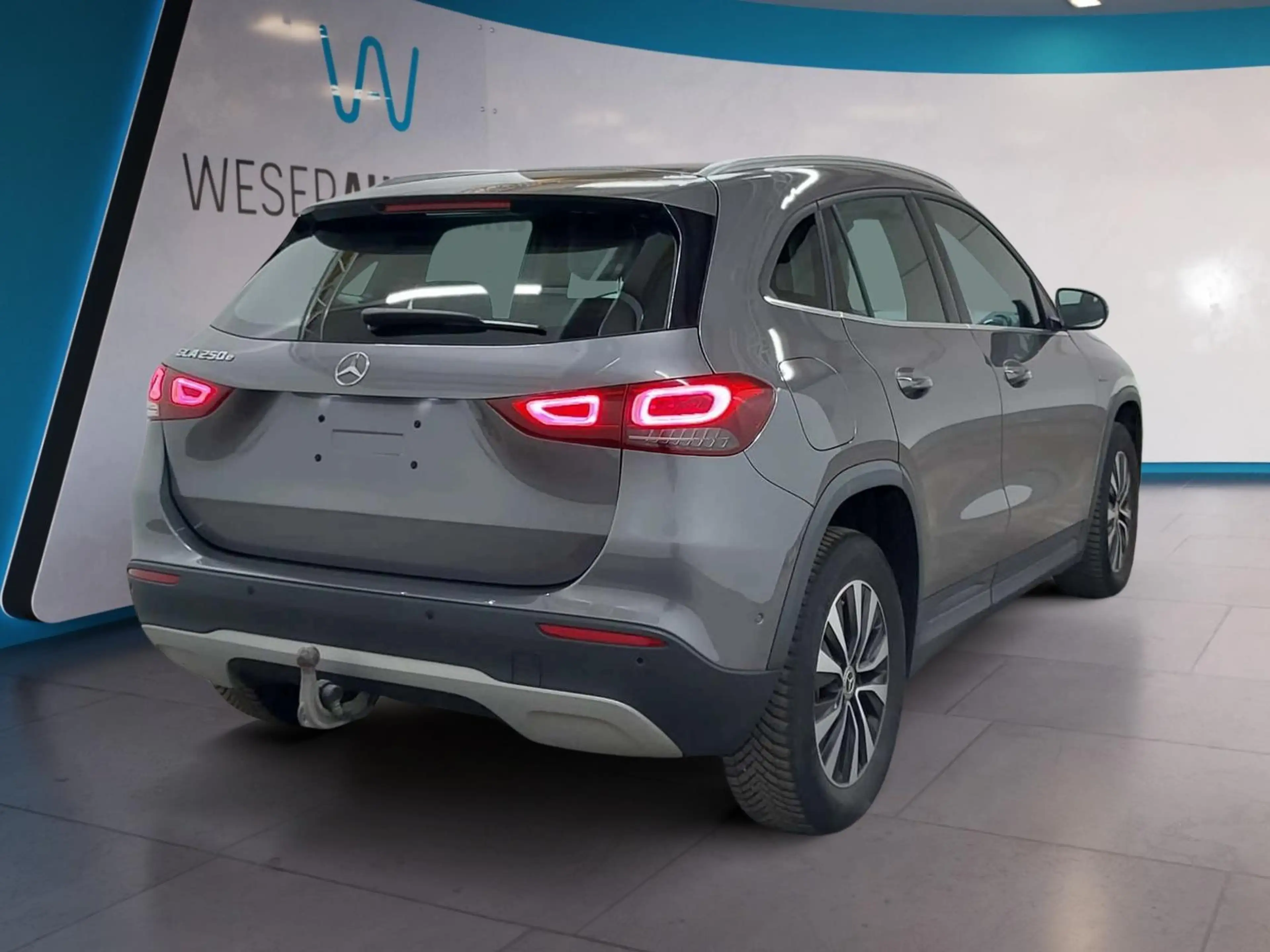 Mercedes-Benz GLA 250 e Style — photo 5
