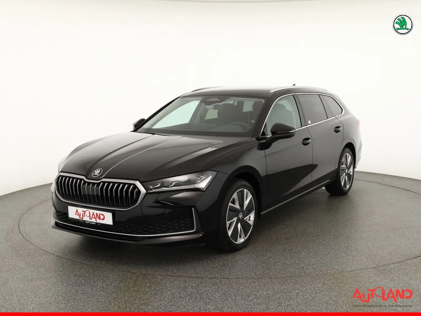 Skoda Superb Combi 2.0 TDI DSG 4x4 LED Navi Kamera AHK Чёрный - 1