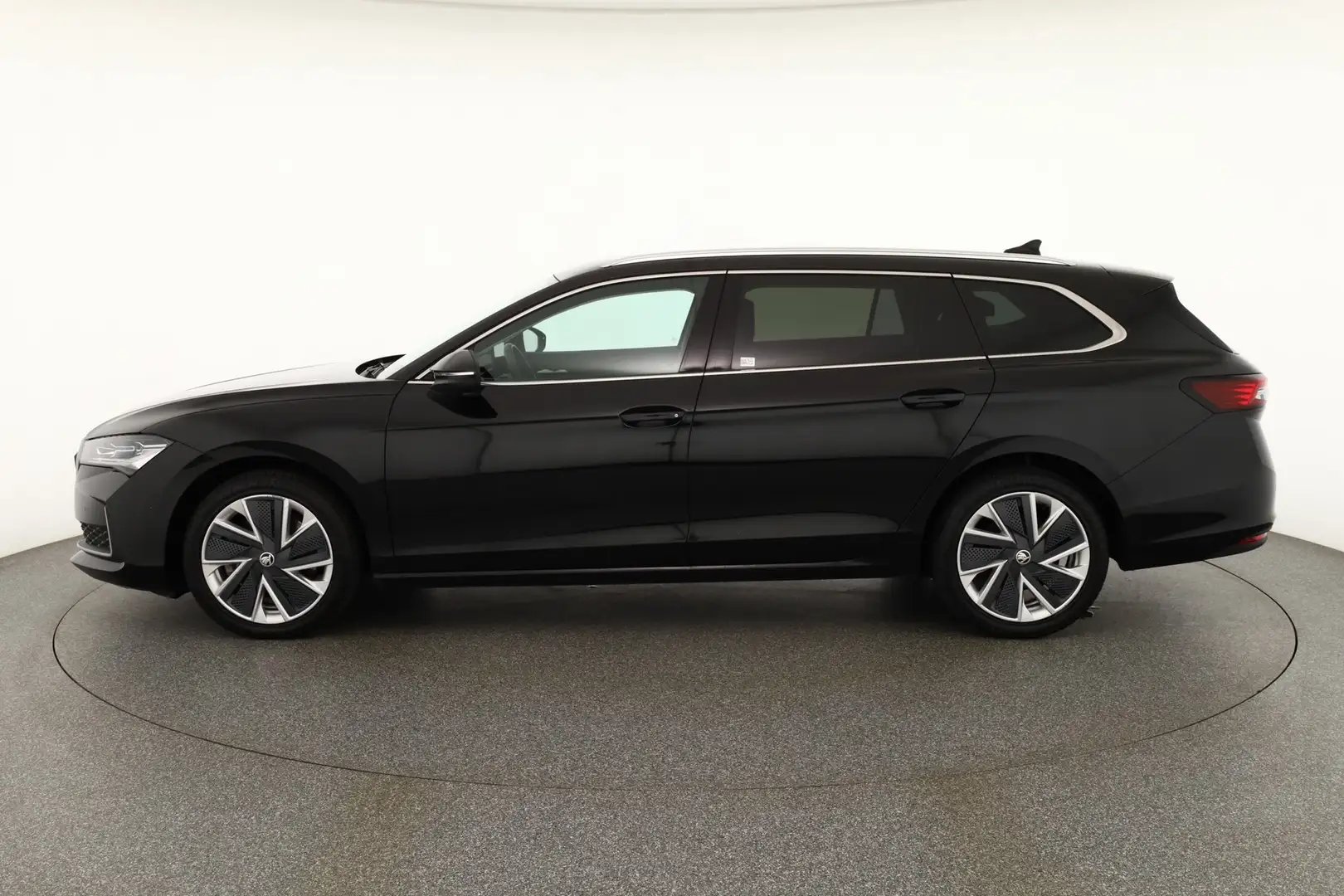 Skoda Superb Combi 2.0 TDI DSG 4x4 LED Navi Kamera AHK Чёрный - 2