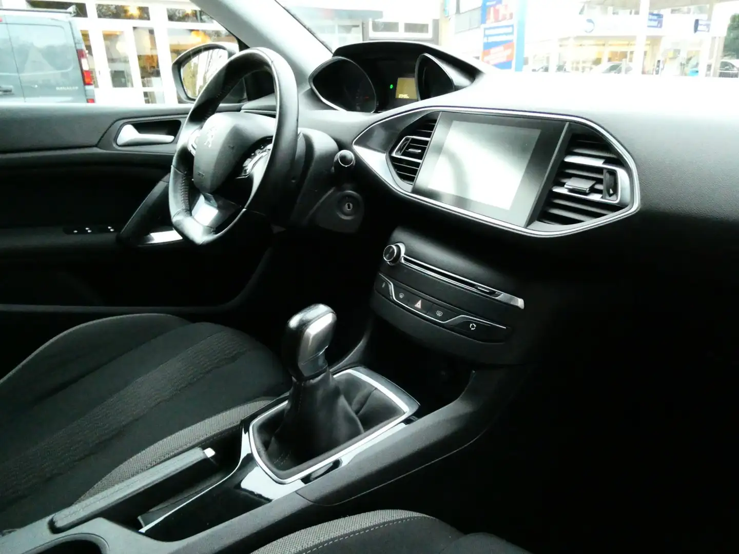 Peugeot 308 SW 1.2i Style 110pk 123.000km 1e eig. Clima Navi T Gris - 2