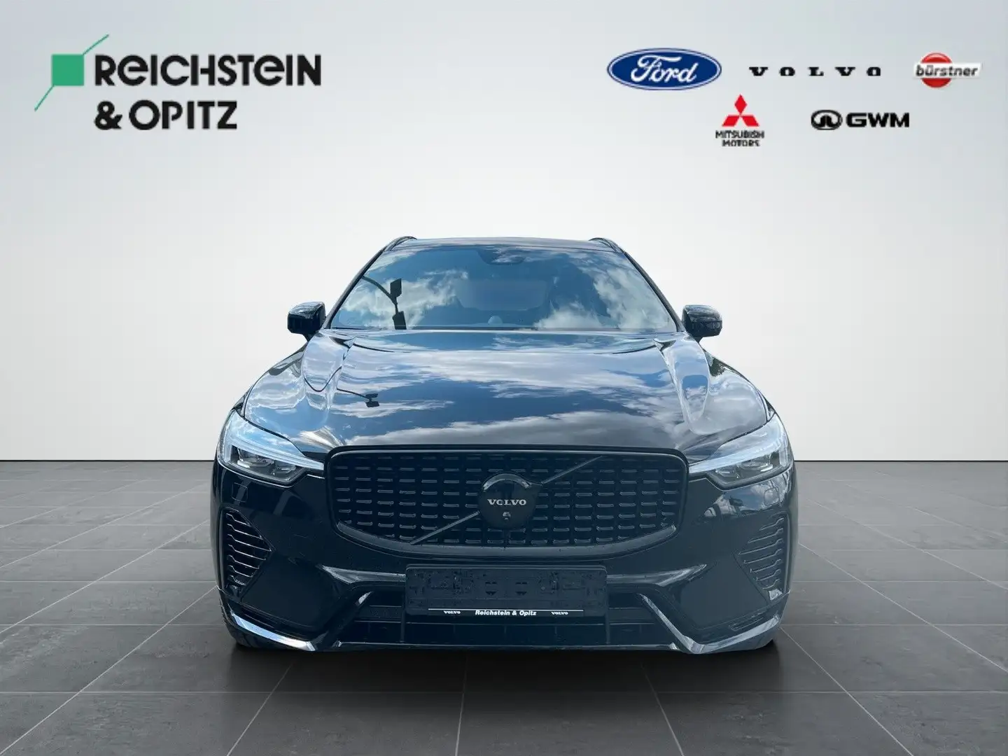 Volvo XC60 Ultra Black Edition Recharge Plug-In Hybrid Schwarz - 2