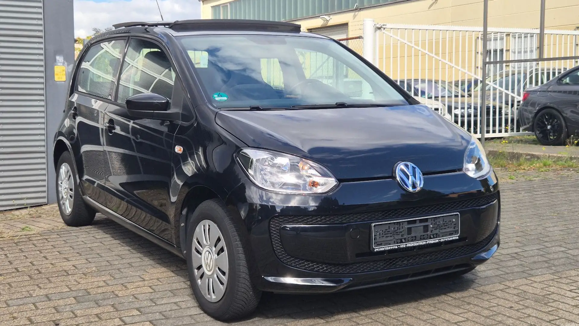 Volkswagen up! 1.0 55kW PANORAMA/AUX/ALLWETTER/ Noir - 1